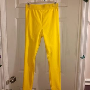 NWOT- Yitty Size Med leggings